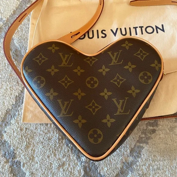 Louis Vuitton heart bag ❤️ 💼 limited edition - Picture 4 of 17